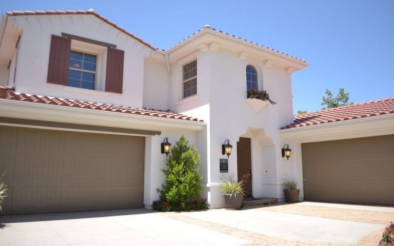 How to Enhance Your Home Security with the Right Garage Door
