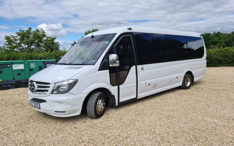 Minibus Hire London Innovative And Effective Solution For Travelling