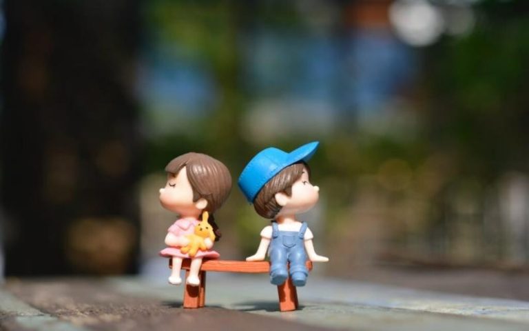 cute two sisters images for whatsapp dp