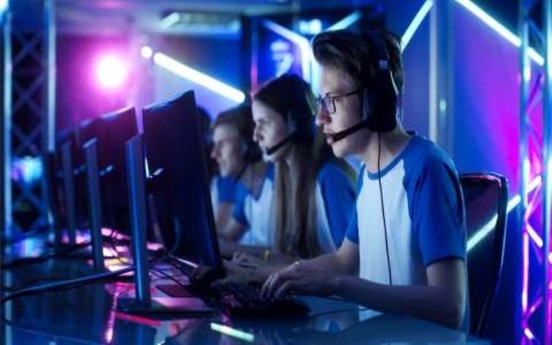 Esports in Education: The Rise of Scholastic and Collegiate Leagues