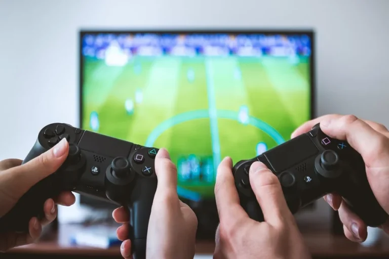 Understanding Patterns in Real-Time Decision Games
