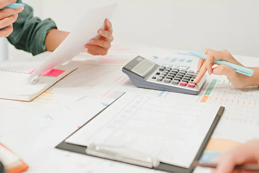Bookkeepers Prepare Reports