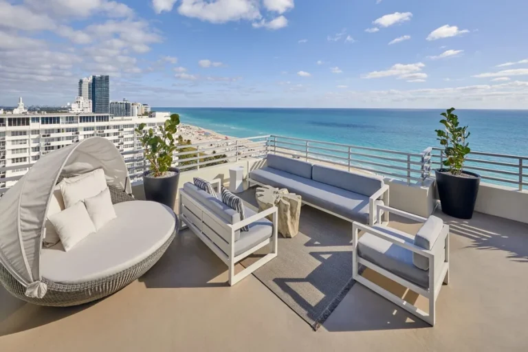 miami beach hotels with balcony